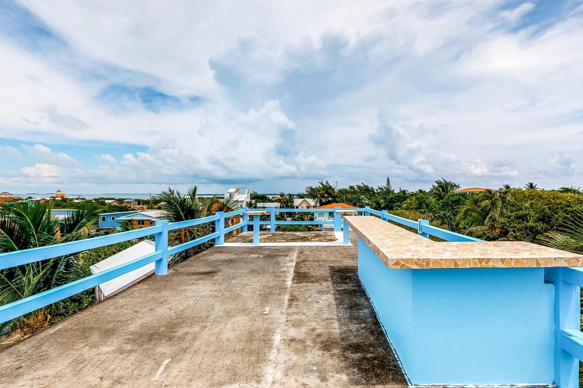 Mayan Falls Caye Caulker Bilik gambar