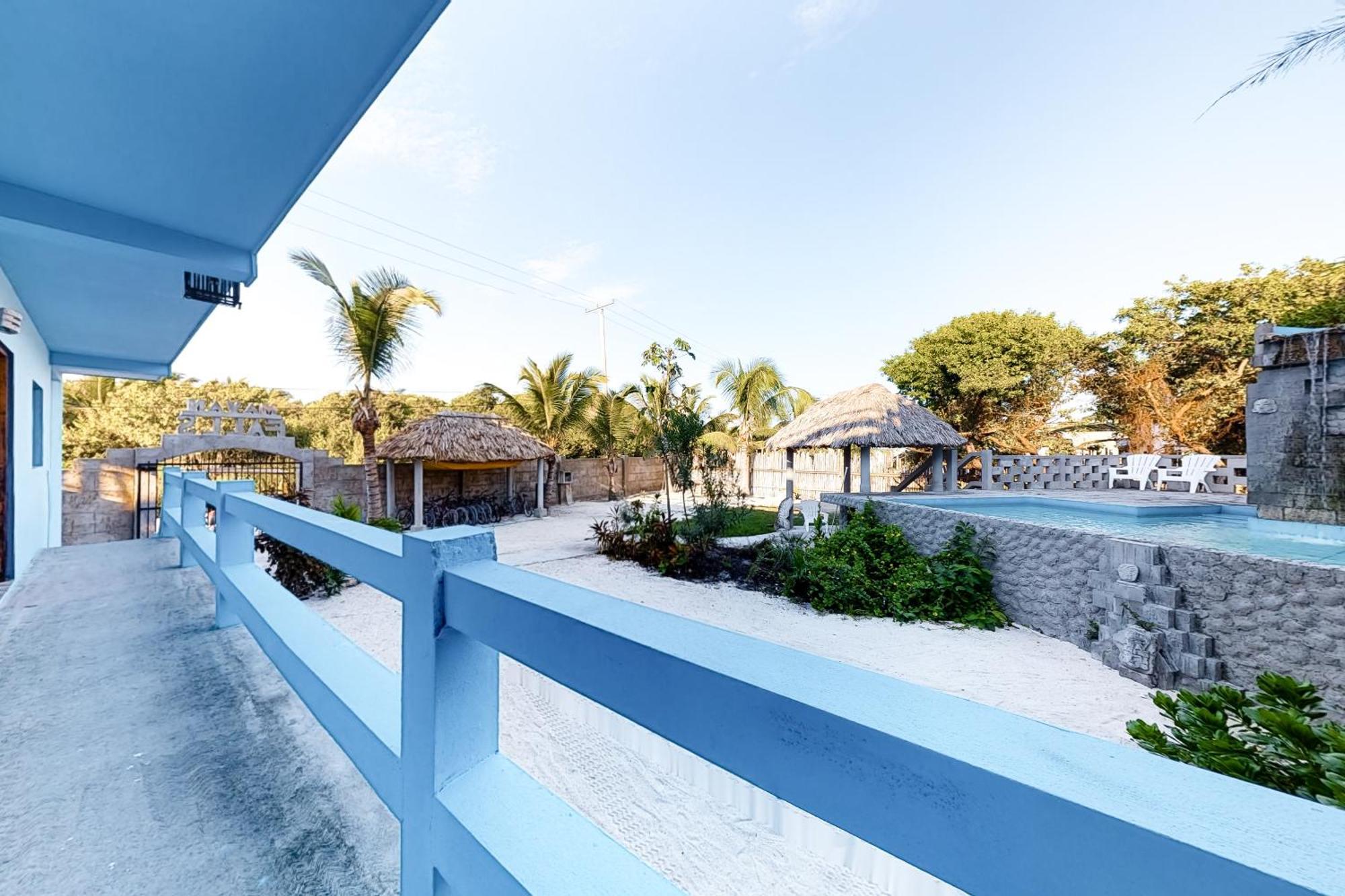 Mayan Falls Caye Caulker Bilik gambar